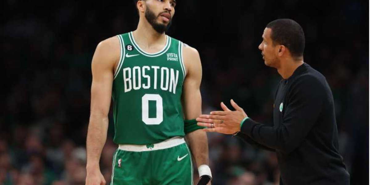 Tatum Out with Ankle Sprain, Celtics Face Kings Without All-Star