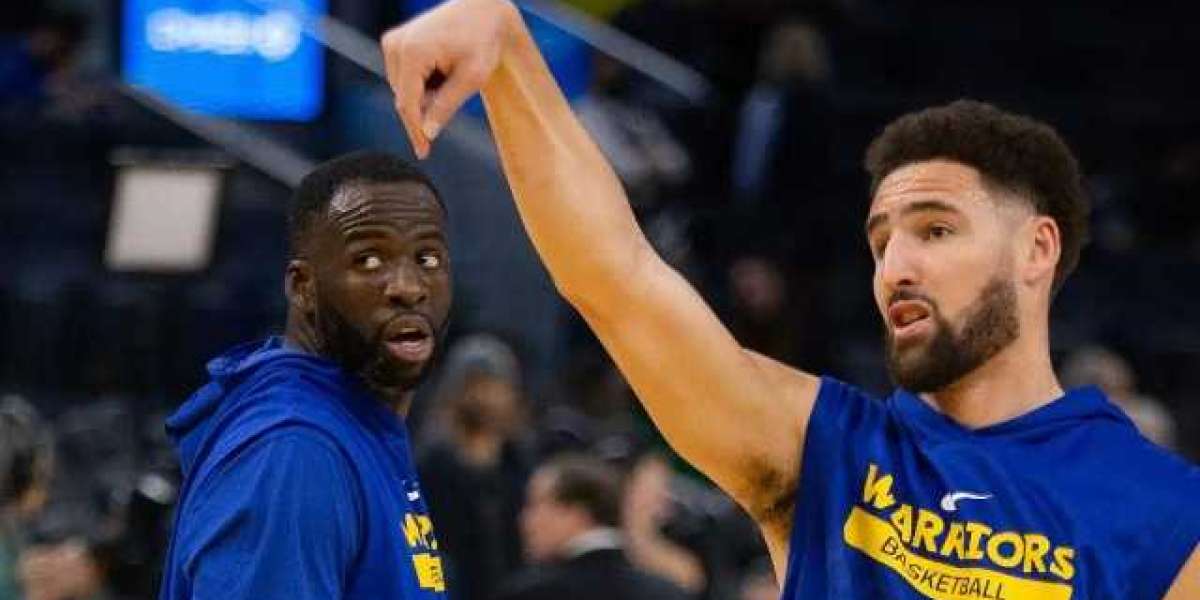 Struggles Pile Up for Warriors, but Klay Thompson Remains a Beacon of Hope